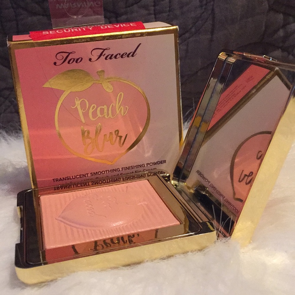 Too Faced Peach Blur Translucent Finishing Powder